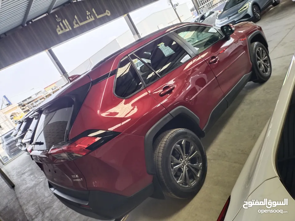 TOYOTA Rav4 2022 XLE Premium -hybrid  تويوتا راف فور(( 2022 )) ليثيوووم هايبرد دفع رباعي صنف XLE PRE
