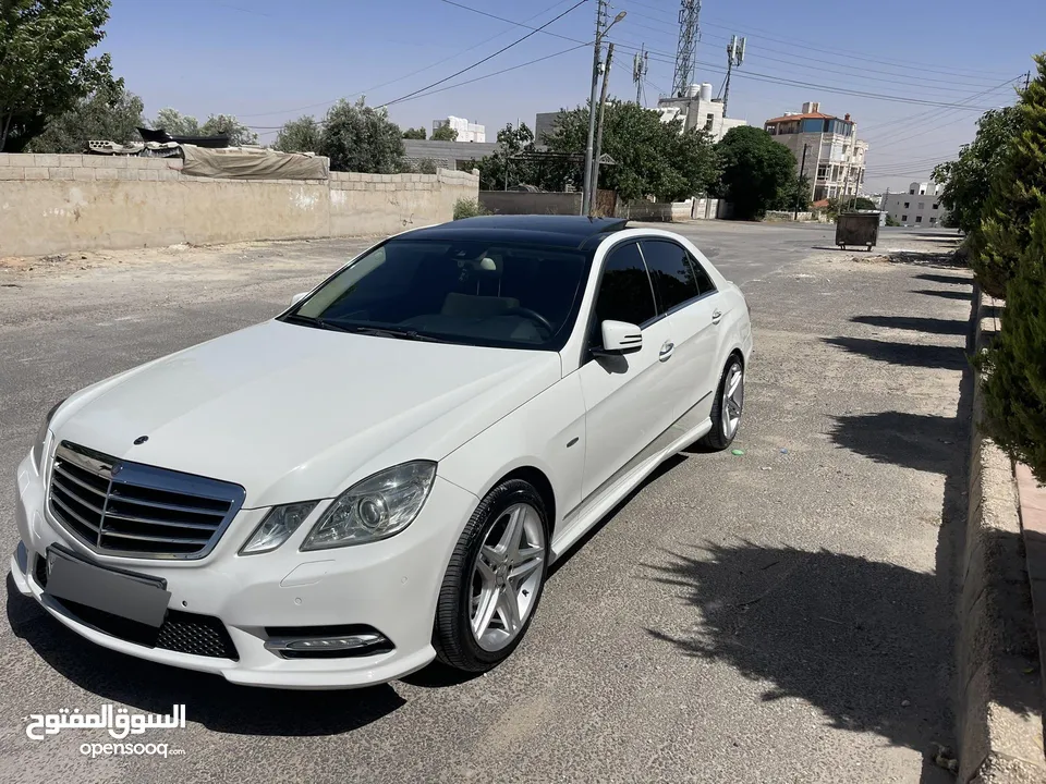 مرسيدس E200 كرت ابيض بنوراما فل كامل موصفات خاصه قابل للبدل
