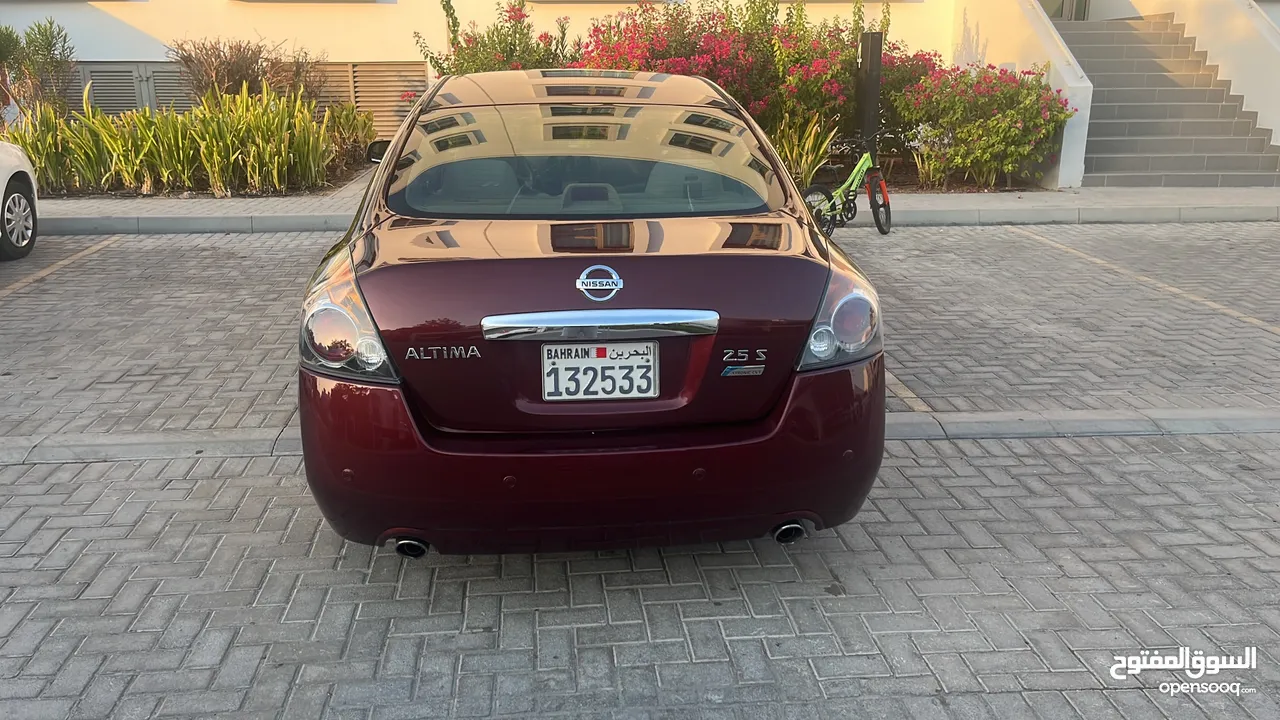 Nissan Altima 2012