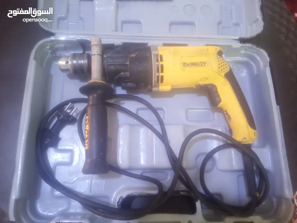 عدد يدوية متنوعة