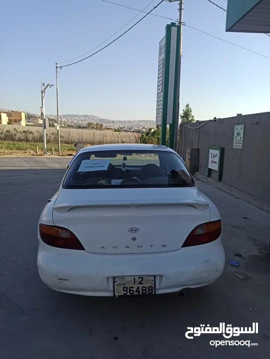 هونداي افانتي بيضاء .. موديل 97