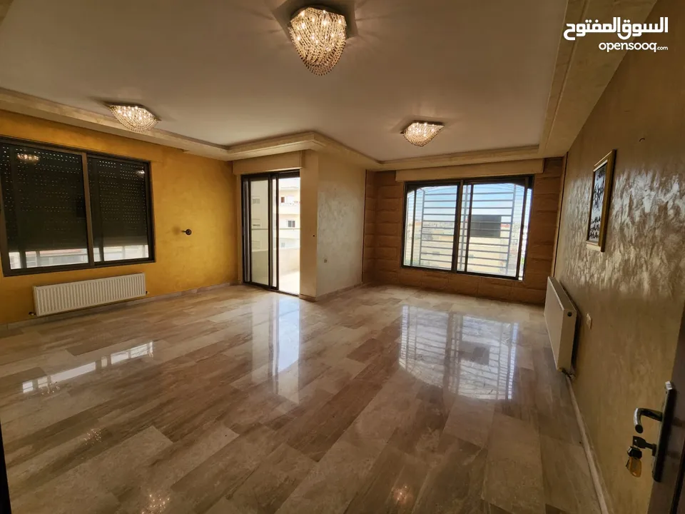 شقة للبيع في حي الصحابة - ref : 14578