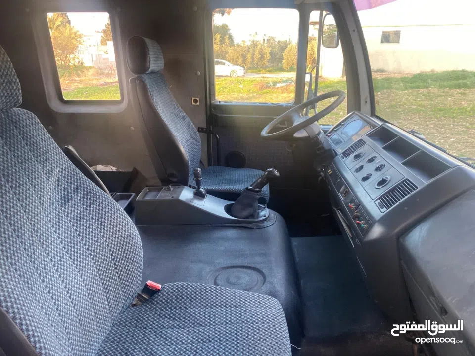 شحن خفيف 15 طن (Man)