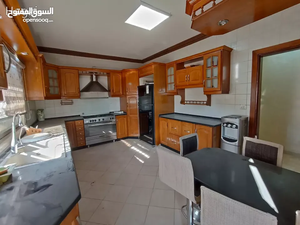 شقة مفروشة للإيجار 235م2 ( Property 18974 ) سنوي فقط