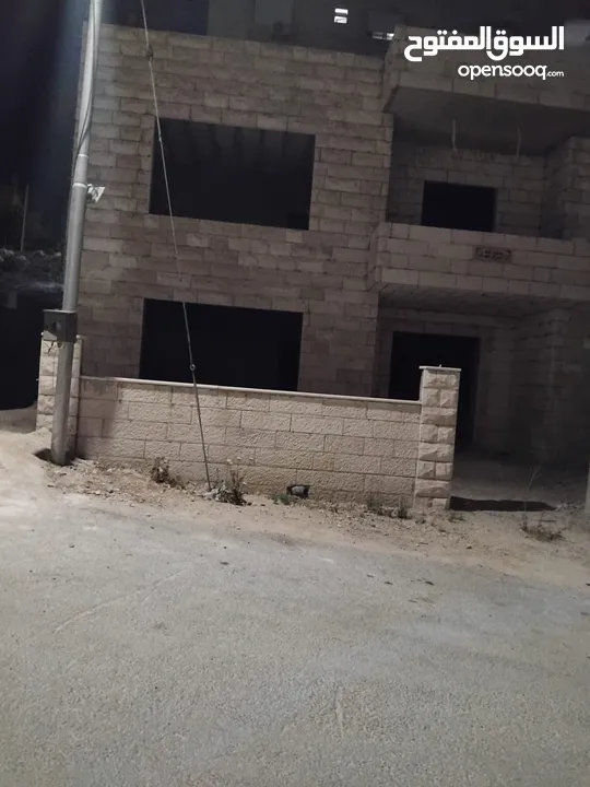 منزل مستقل طابقين عظم للبيع بسعر مغري