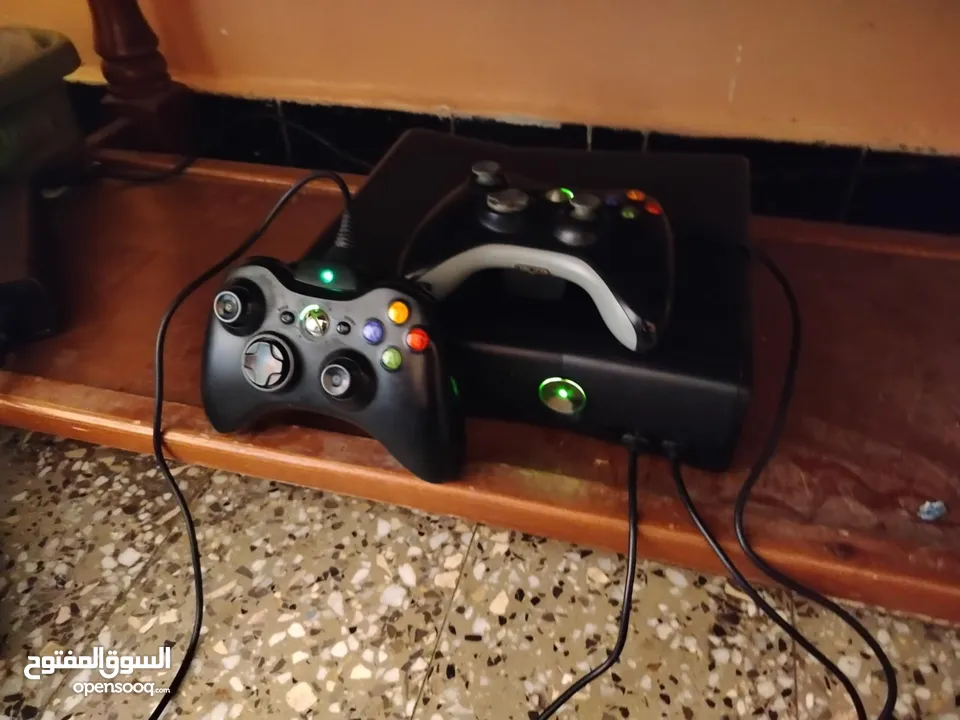 مفلاشية XBOX 360للبيع حببة النقية السعر 25.000 قابل للتفاوض  وقابل للإستبدال ب PS4