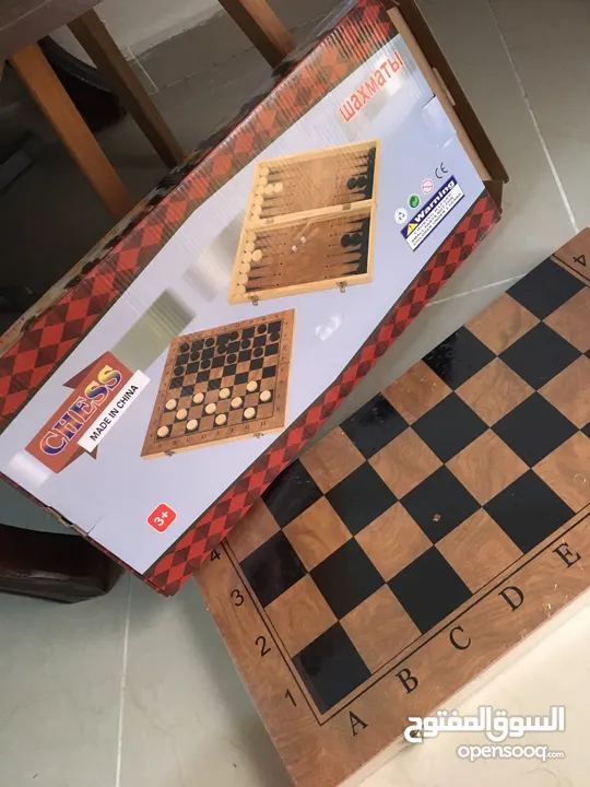 شطرنج حجم كبير غير مستعمل مع غلافها