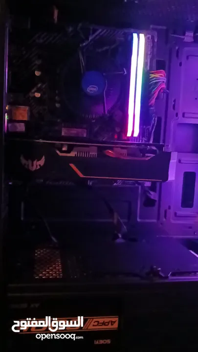 PC gaming with monitor