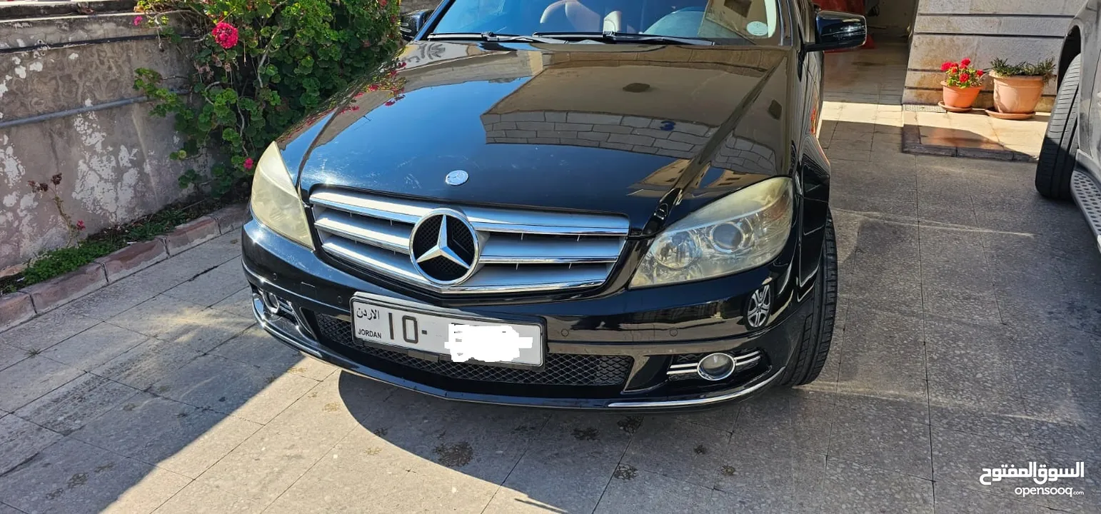 مرسيدس C200 موديل 2010 CGI للبيع