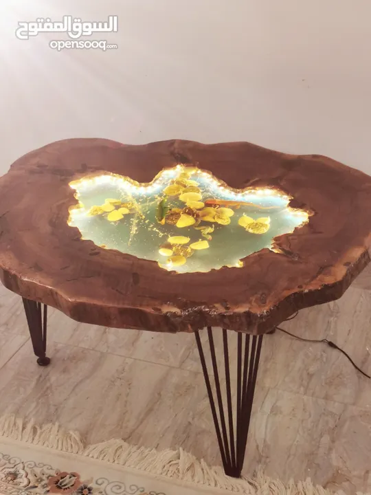 طاولة خشب يبوبوكسي