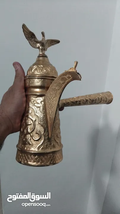تحف ونحاسيات