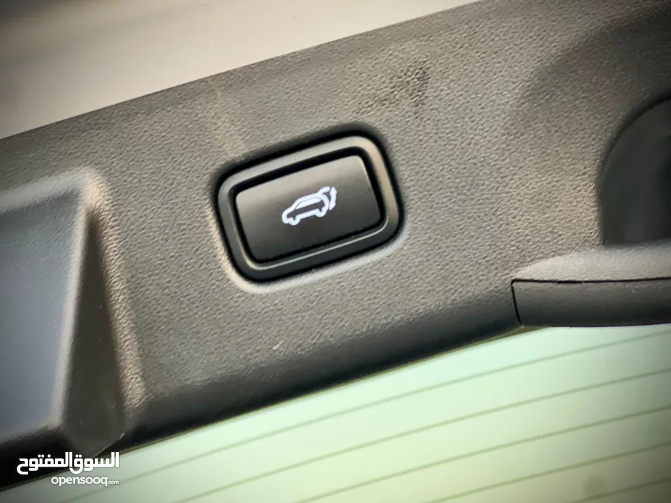 هونداي توسان/2022 Plug In فل الفل فتحة سقف بانوراما  4x4 ///271Hp   ( Haybrid) 1600cc