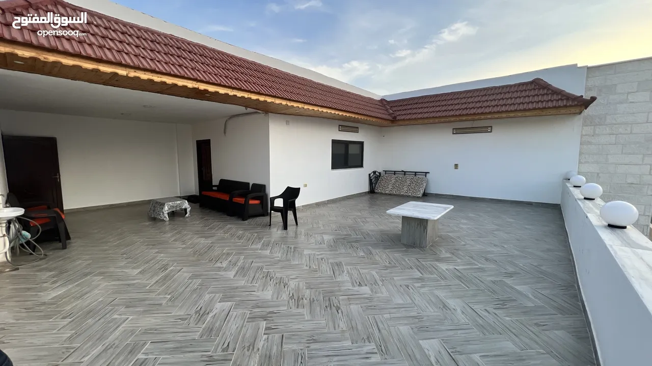 عماره طابقين للبيع تشطيب ديلوكس عمر البناء 5سنوات