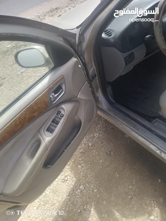 نيسان 2001 للبيع