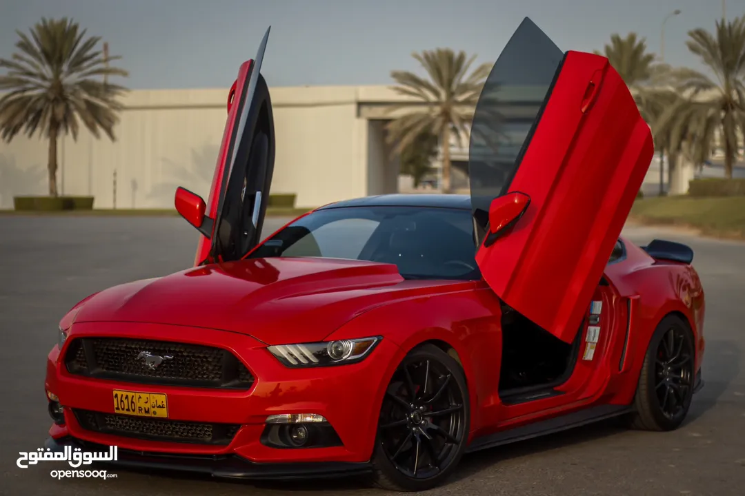 Mustang Ecoboost 2015 w/ Original Lambo Doors