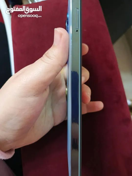 انفينكس نوت 40 برو الجهاز ولا خدش ما معه اغراض سعره 115 وانفنكس نوت 30 ولا خدش ما معه اغراض نهايته 7
