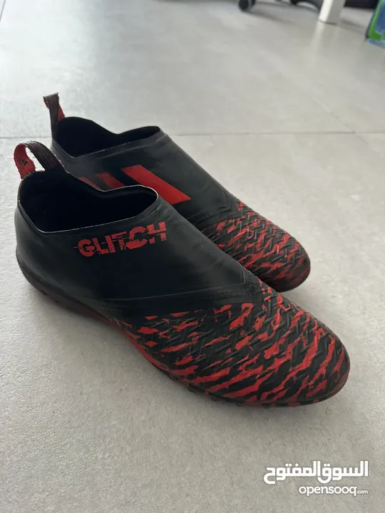 Adidas Glitch limited edition football shoes 3  shoes size 45.5 جوتي اديداس جلتش النادر قياس 45.5