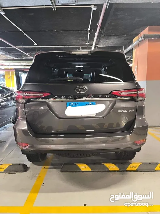 Toyota fortuner 2024