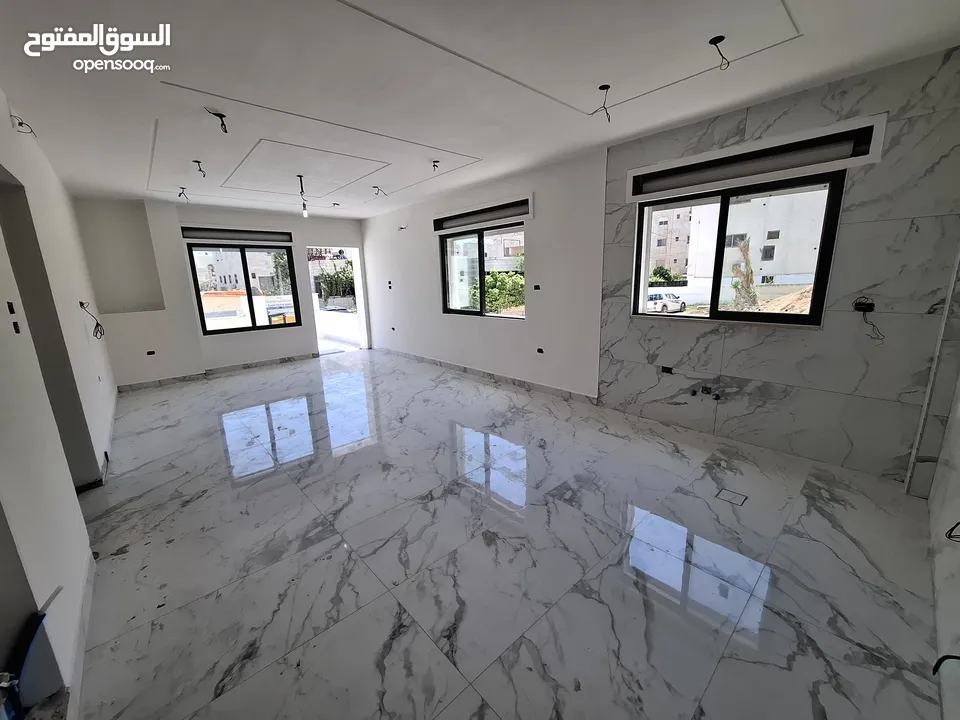 Unfurnished apartment for sale  ( Property 42744 )-174640509
