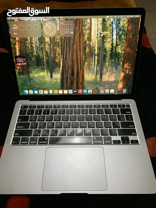 Macbook air 2020 core i3