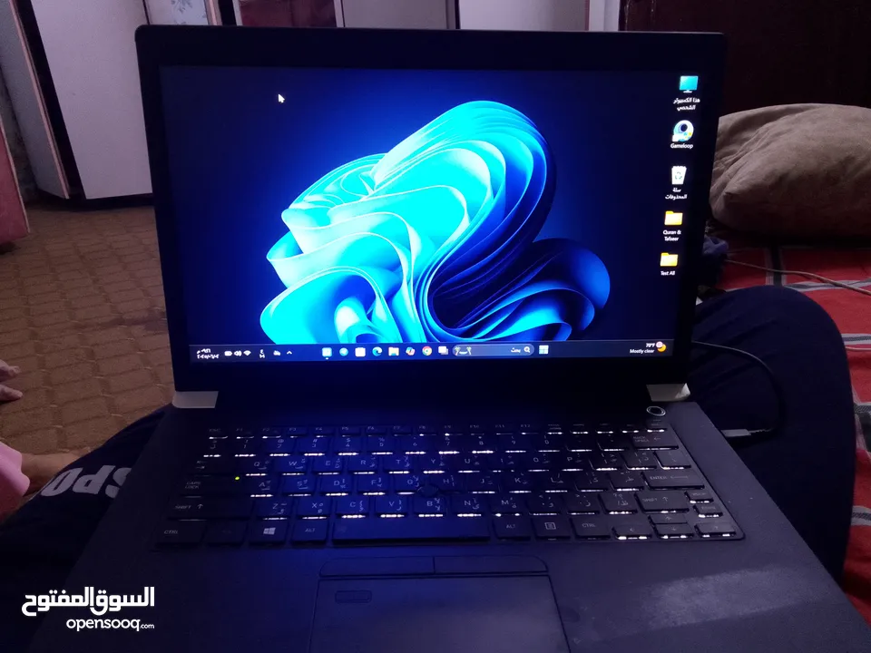 الجهاز هو من فئة الأعمال (Business-Class) التابعة لشركة Dynabook اليابانية، وهي استمرار لخط أجهزة To