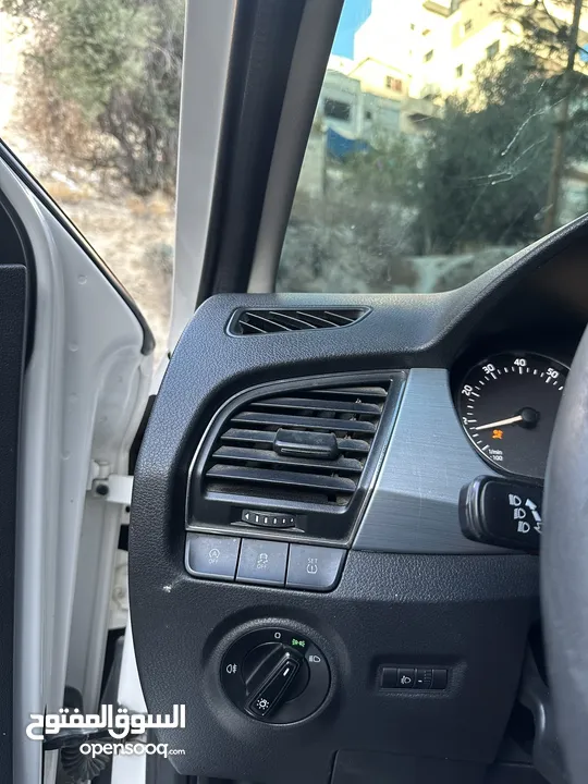 للبيع بدفعه 20 وشكات داخل بيت لحم او البدل سكودا فابيا 2015 بويه شركه