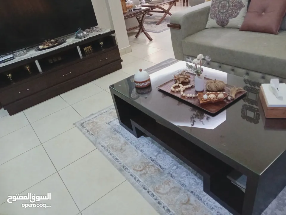 طاولة وسط  وطاولة تلفزيون خشب صولد متين لغرفة الجلوس