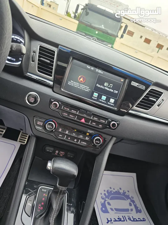 كيا نيرو 2017 Turing اعلا مواصفات فتحة فحص 7 جيد كرت ابيض وارد كوريا عداد 127km مالك 1 فقط