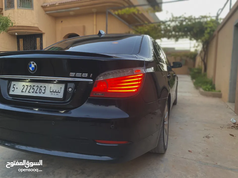 BMW 528 كوبرا