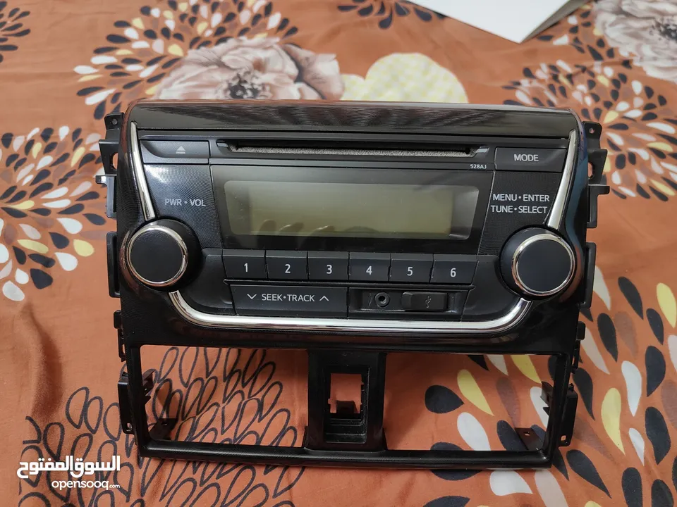 Car Stereo with frame Yaris 2017