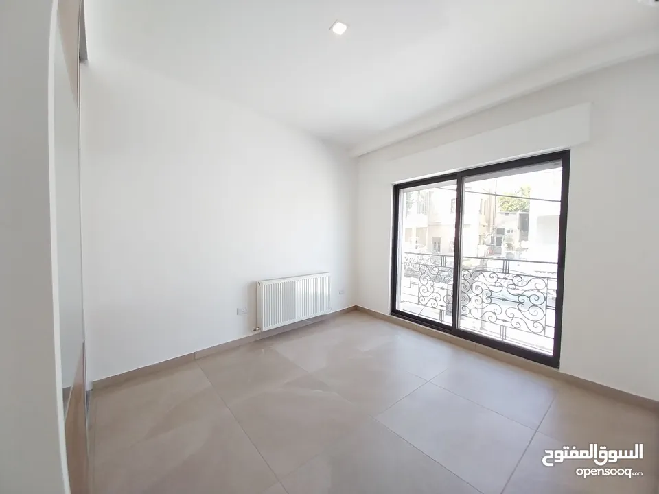 Apartment for rent in jabal Amman  ( Property 32348 )-174830670