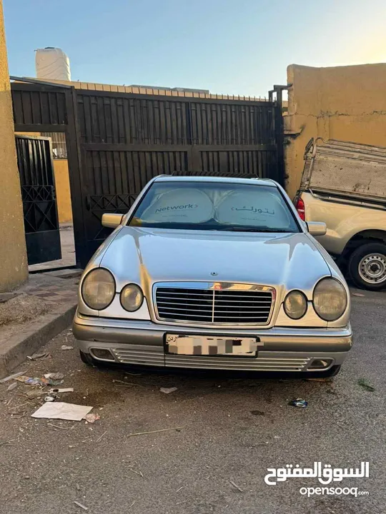 مرسيدس E200 1998 للبيع