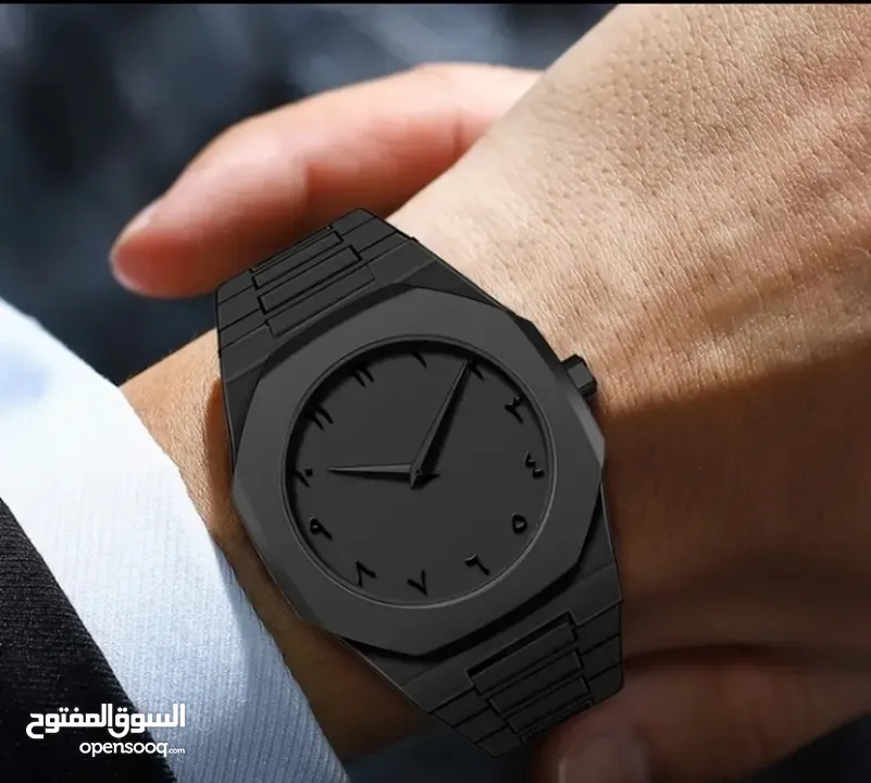 ساعة أنيقة باللون الأسود الملكي   جديده وغير مستعمله    لحق حالك قبل ما تخلص