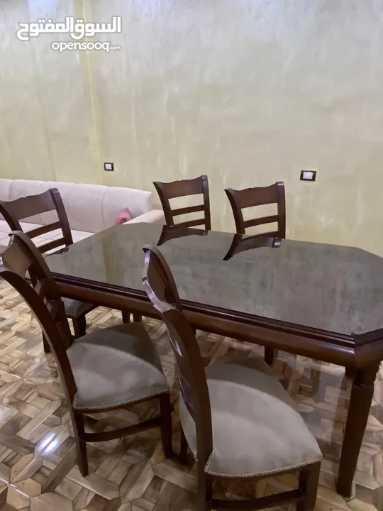 طاوله سفره بحالة الوكاله