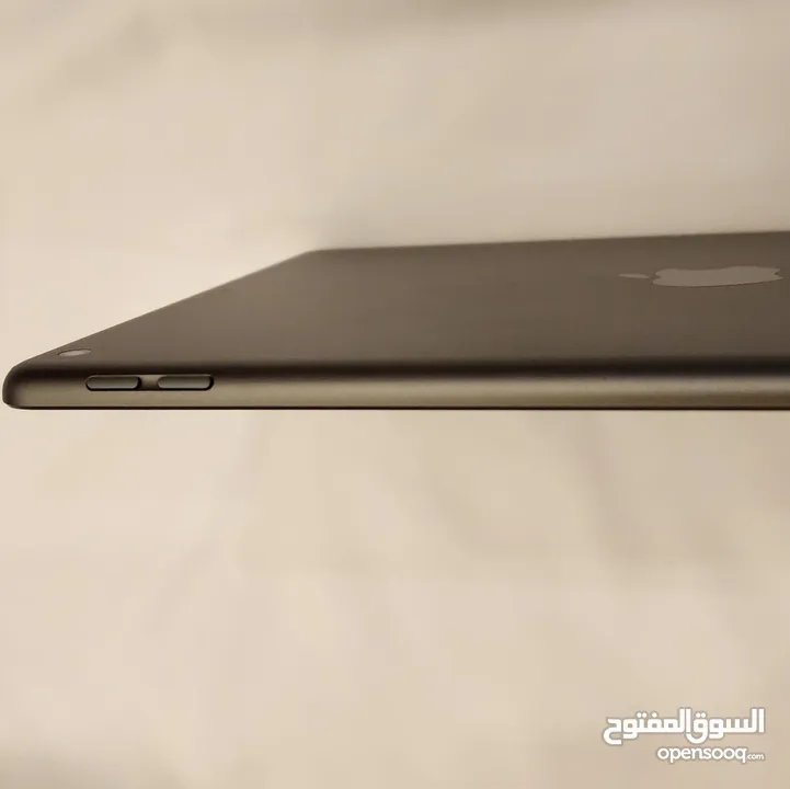 ipad 7 like new - ايباد7 نظيف نفس الجديد