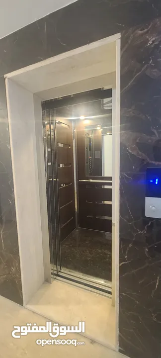شقه ارضيه في اجمل مناطق الحمر 250 متر تشطيبات مميزه جدا من المالك جديده غير مسكونه دفعة و اقساط