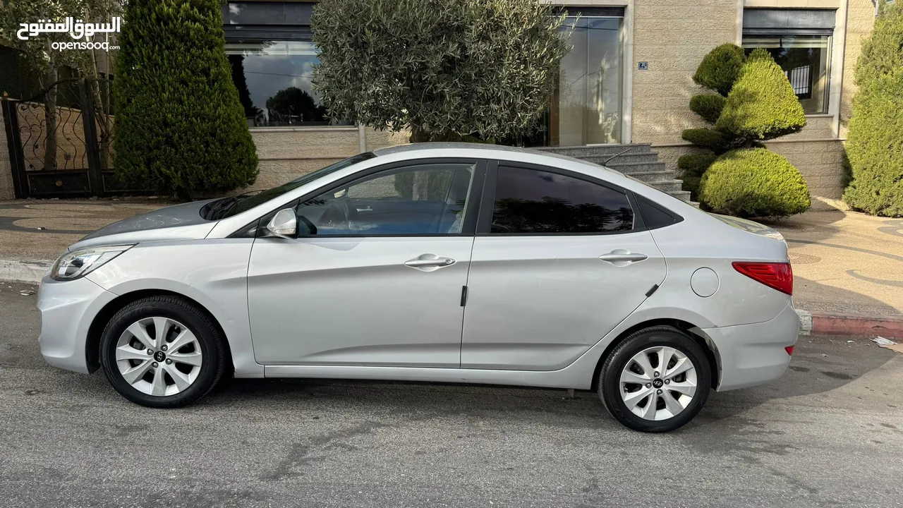 هونداي أكسنت ماتور 1600ديزل تيربو (135حصان) انتاج 2015 تسيير 2018 عداد قليل 92000 اصلي إقتصادية جداً