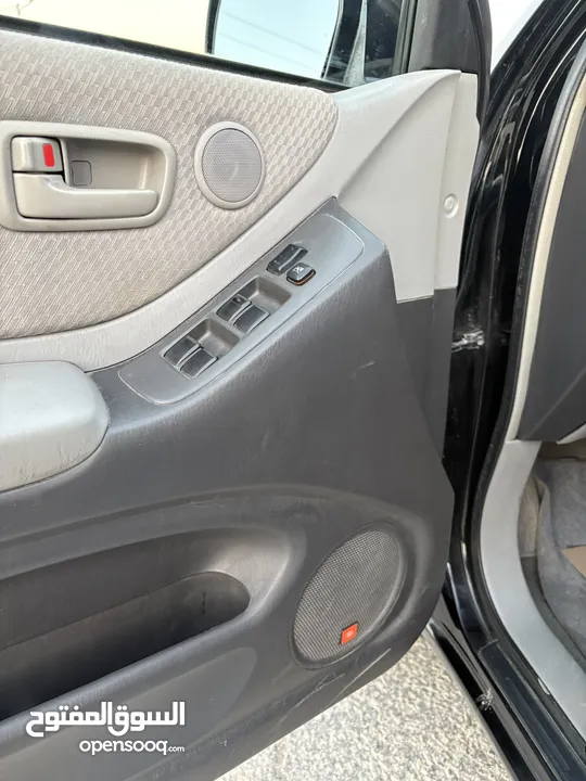 تويوتا هايلاندر 2006 فحص كاممللل (7 جيد )  بسعر مغري Toyota highlander 2006