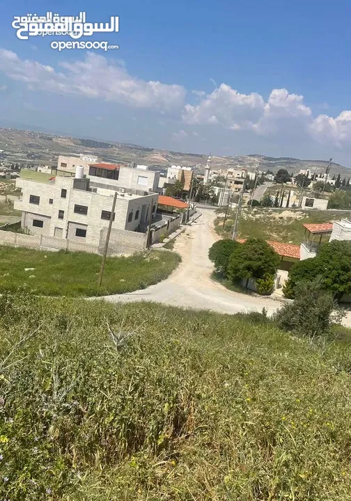ارض سكن ج ابو نصير قرب شارع الاردن وقرب مستشفى الرشيد