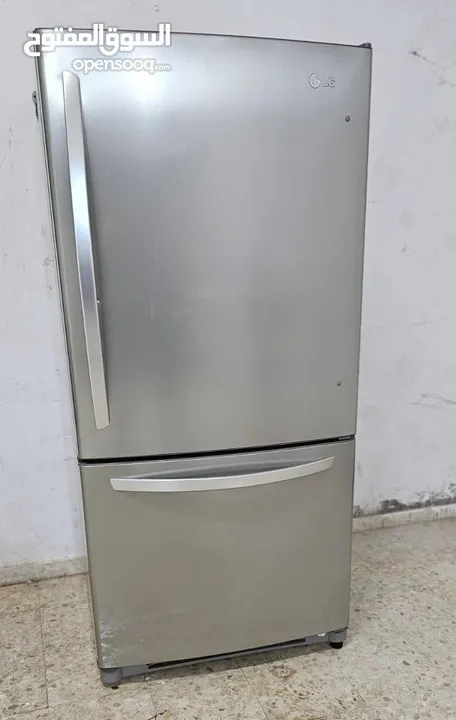 ثلاجة  LG حجم كبير للبيع بحالة ممتازه