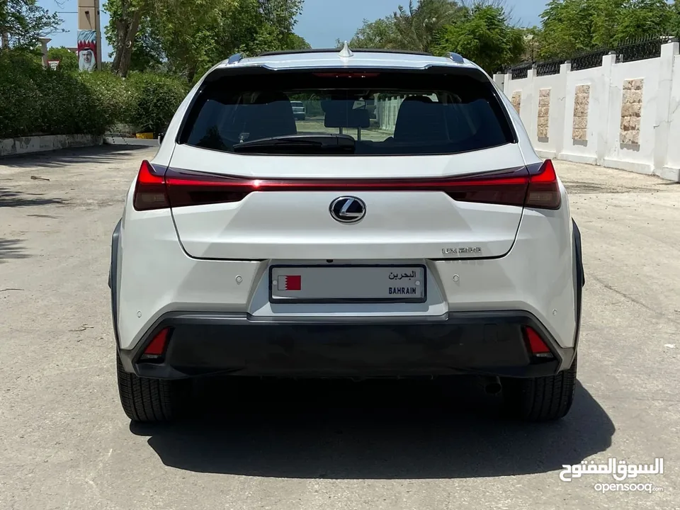 LEXUS UX-200