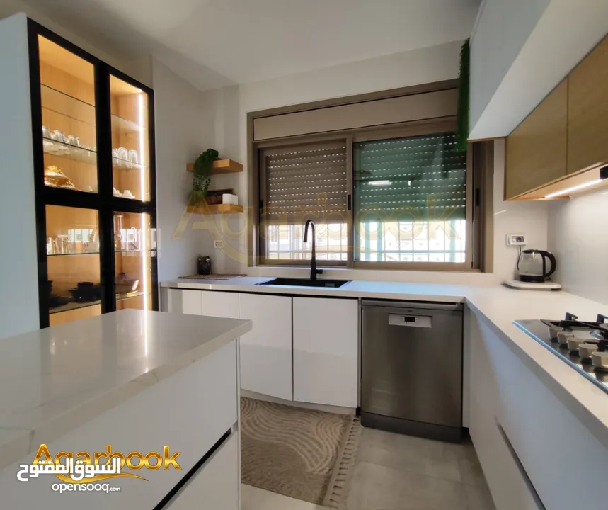 روف فاخر للبيع في بيتونيا – فرصة لا تعوّض الموقع: بيتونيا – قرب مفرق الحتو