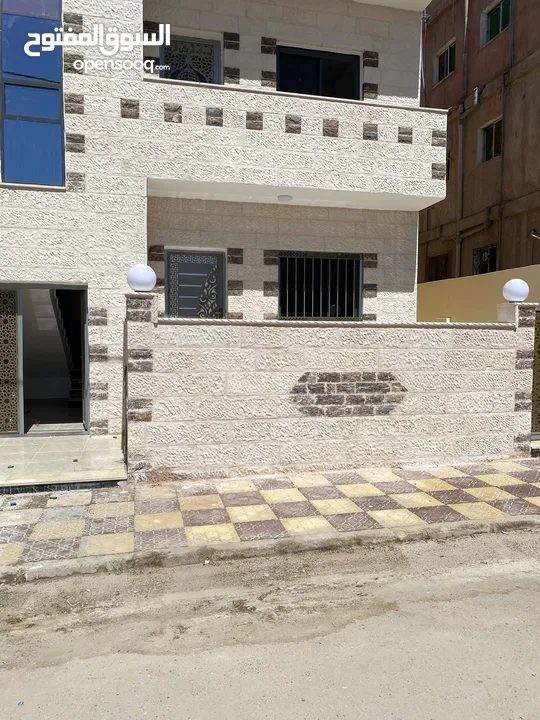 شقق فاخرة للبيع بسعر مغري جداً جداً جداً