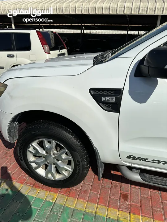 Pickup ford ranger diesel 4x4 3.2L 2015 Gcc full options