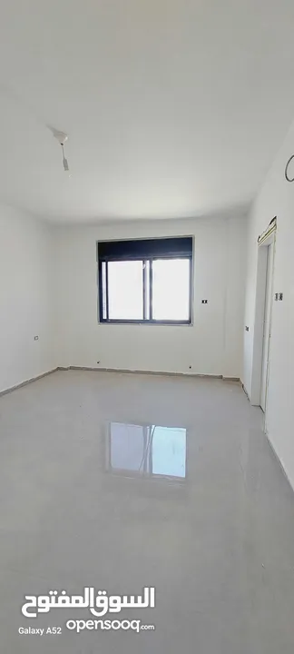 شقة للبيع بالطيرة بعمارة 12 شقة فقط وبسعر مميز