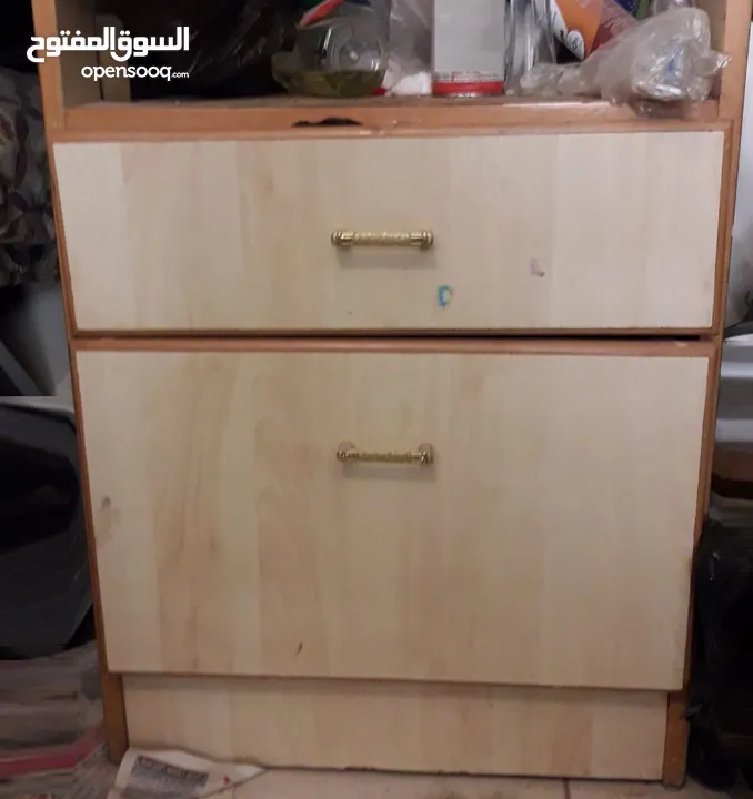 طاولات خزانة بلاستيكية نثريات للبيع