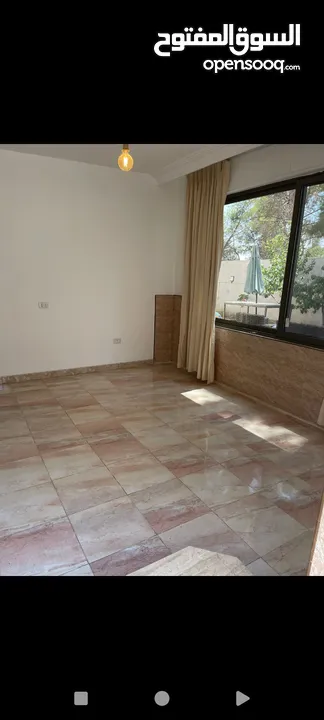 شقه فارغه للايجار - 2 غرف نوم + طابق ارضي  250 شهري