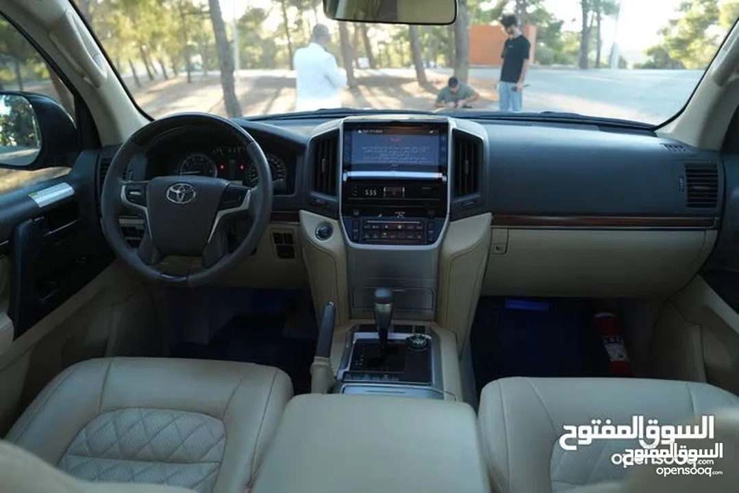 Toyota Land Cruiser 2016 فحص كامل v6