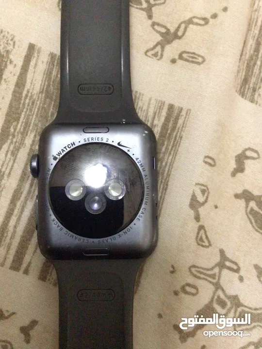 ساعة أبل واتش نايكي Apple Watch NIKE بحالة الوكالة للبيع