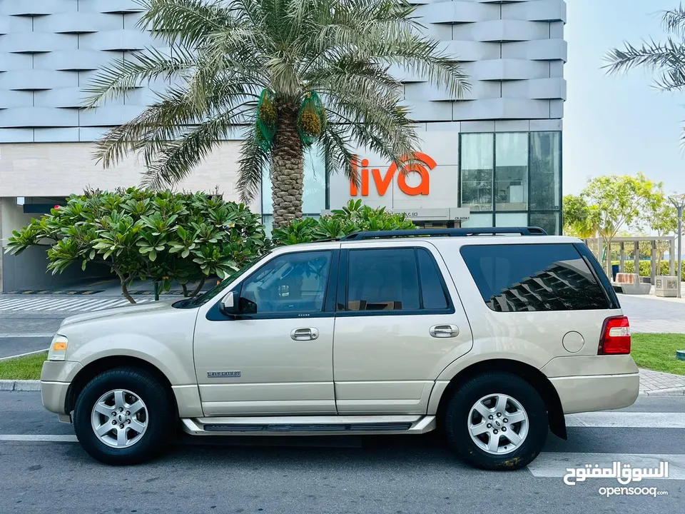 Ford expedition full option with sunroof well maintained excellent condition